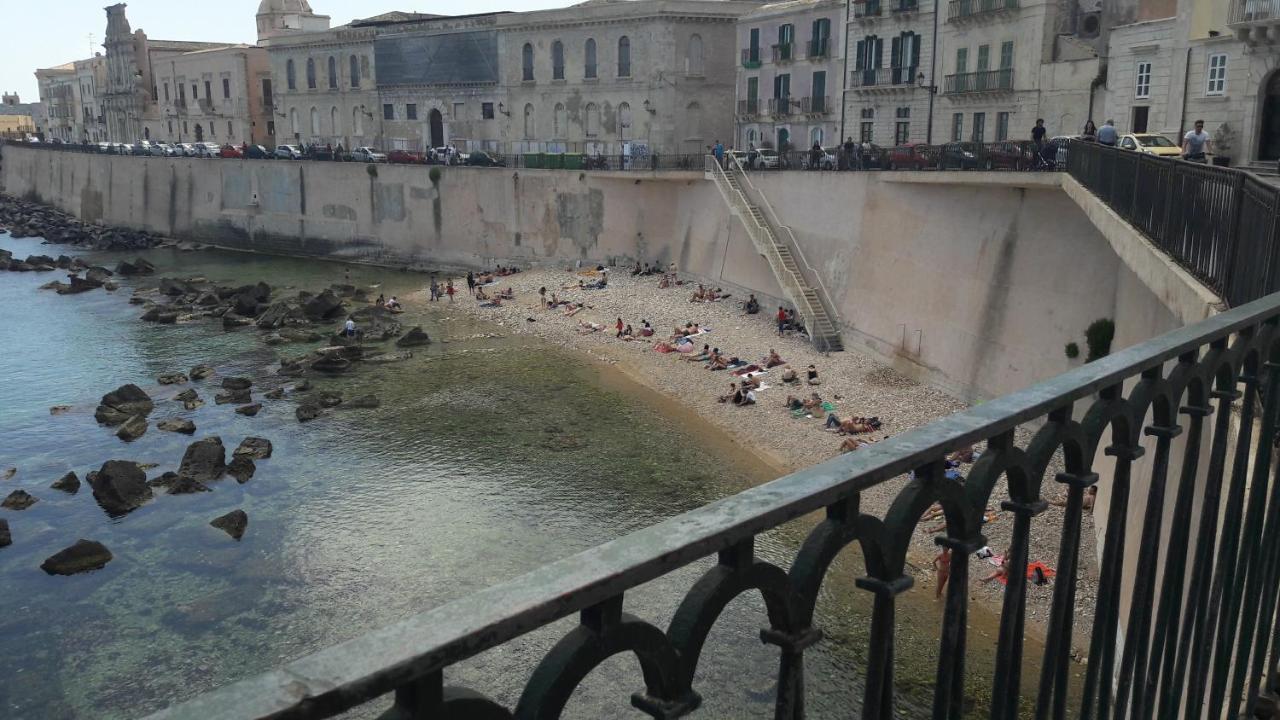 דירות סירקוזה Palazzo Giufa מראה חיצוני תמונה